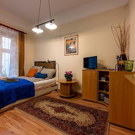A Quiet Studio In The Heart Of The City Budapest Ngoại thất bức ảnh
