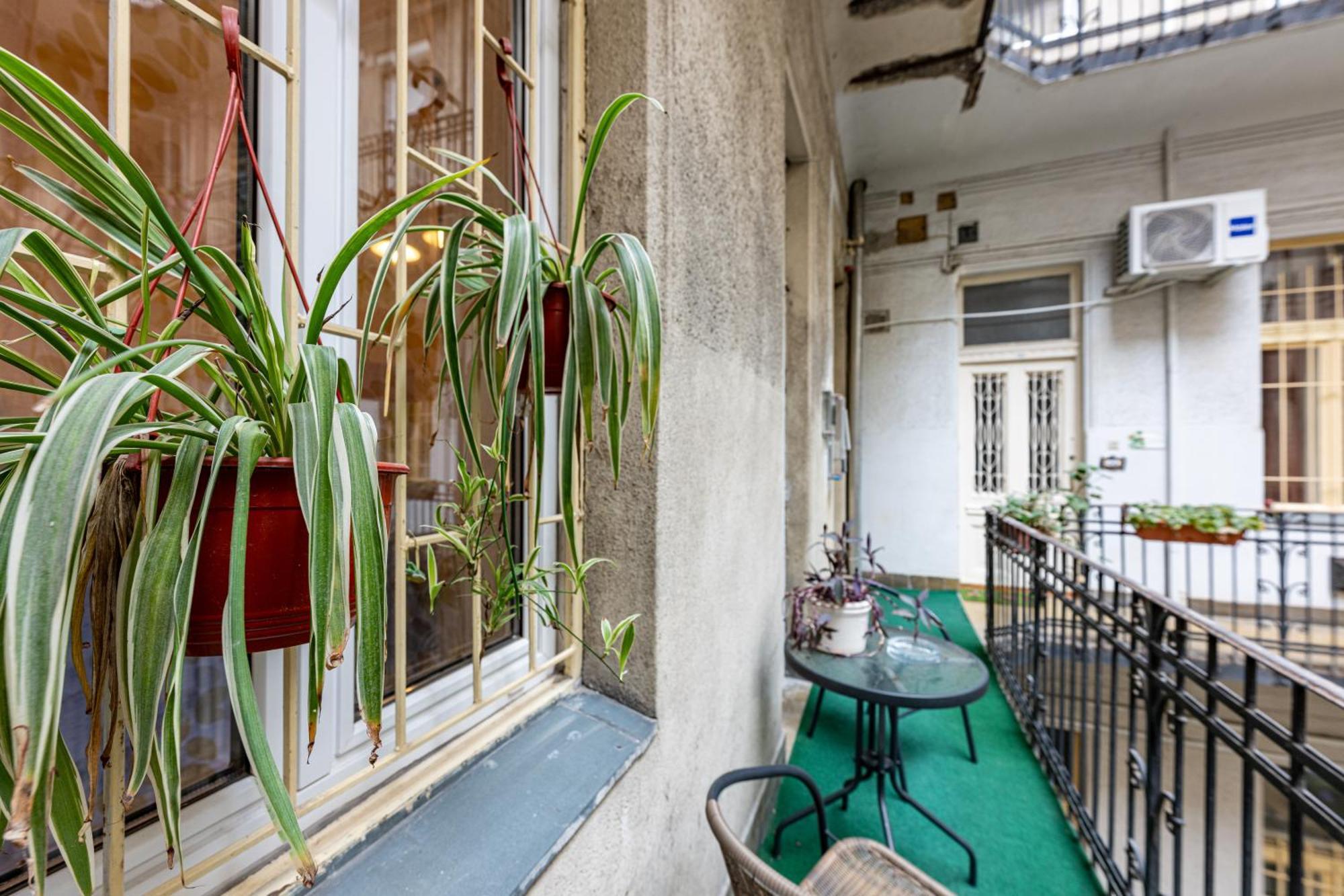 A Quiet Studio In The Heart Of The City Budapest Ngoại thất bức ảnh